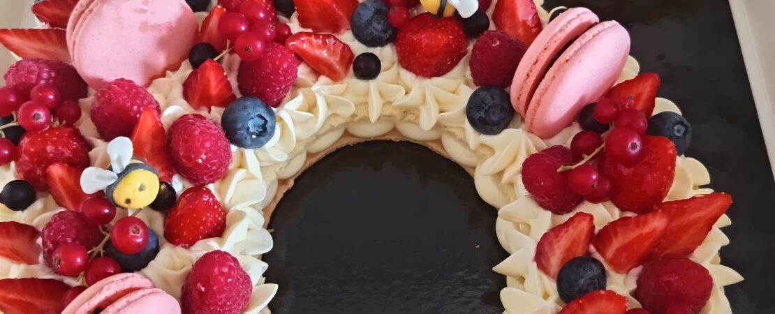 number cake fruits rouges 60 ans abeilles